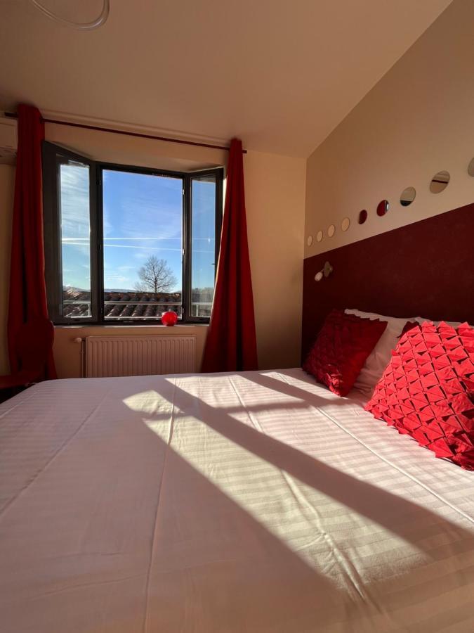 Le Vinois Hotel Caillac Luaran gambar