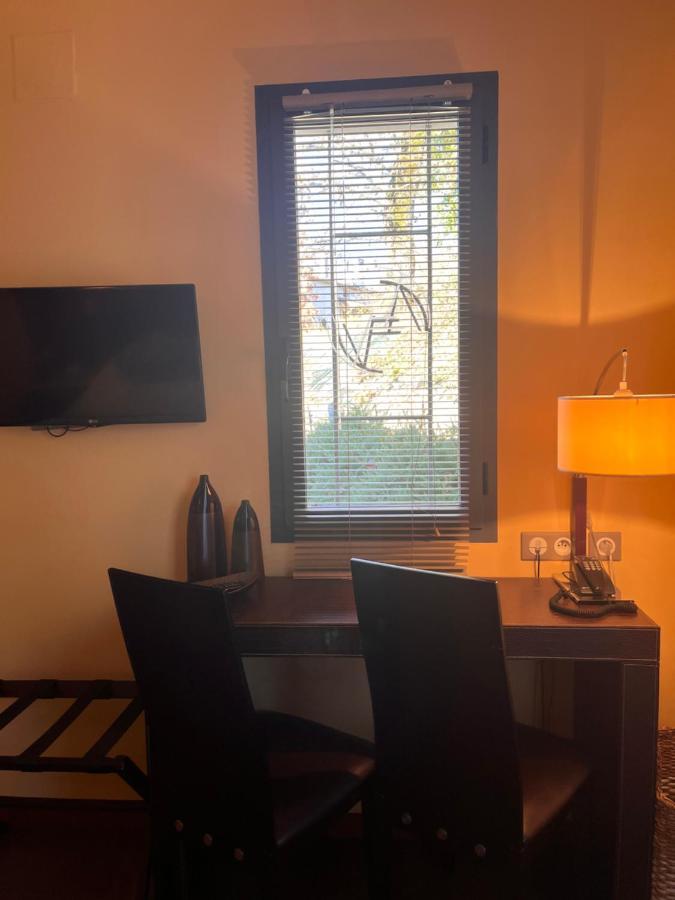 Le Vinois Hotel Caillac Luaran gambar