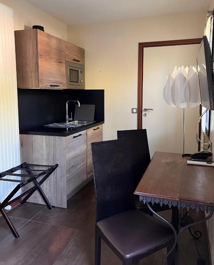 Le Vinois Hotel Caillac Luaran gambar