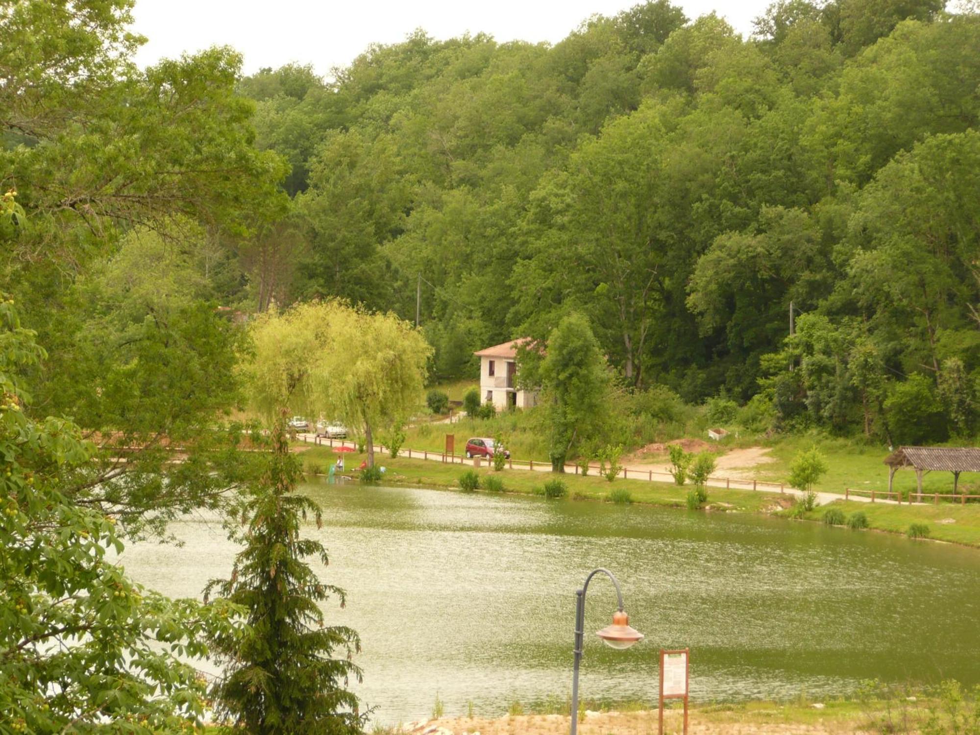 Le Vinois Hotel Caillac Luaran gambar